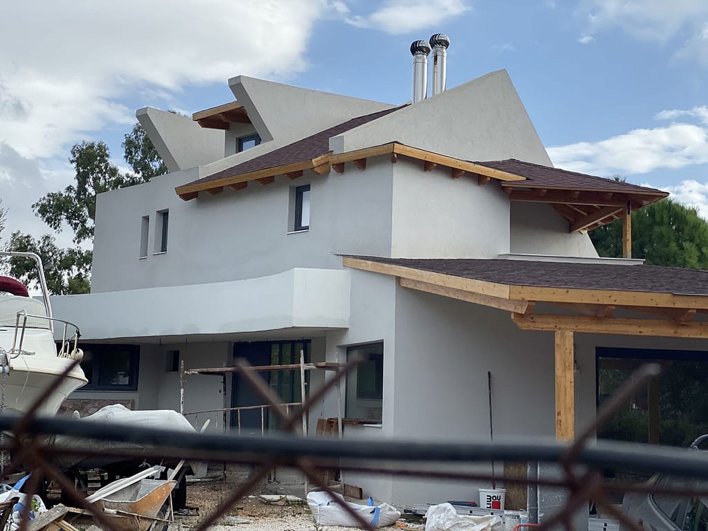 Monokatoikia Sto Lagonisi (1)