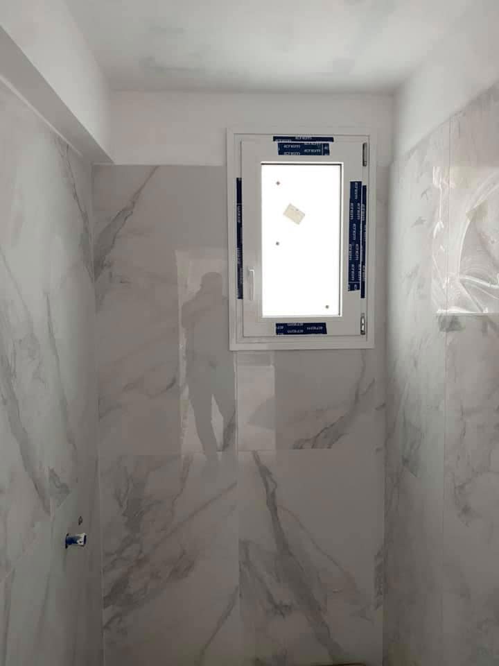 Monokatoikia Ston Karea (5)