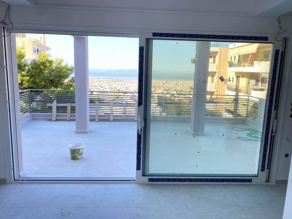 Monokatoikia Ston Karea (3)